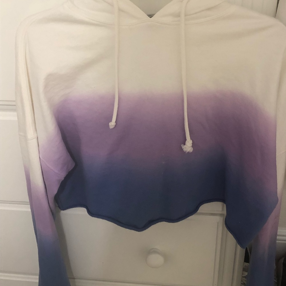 Cropped hoodie